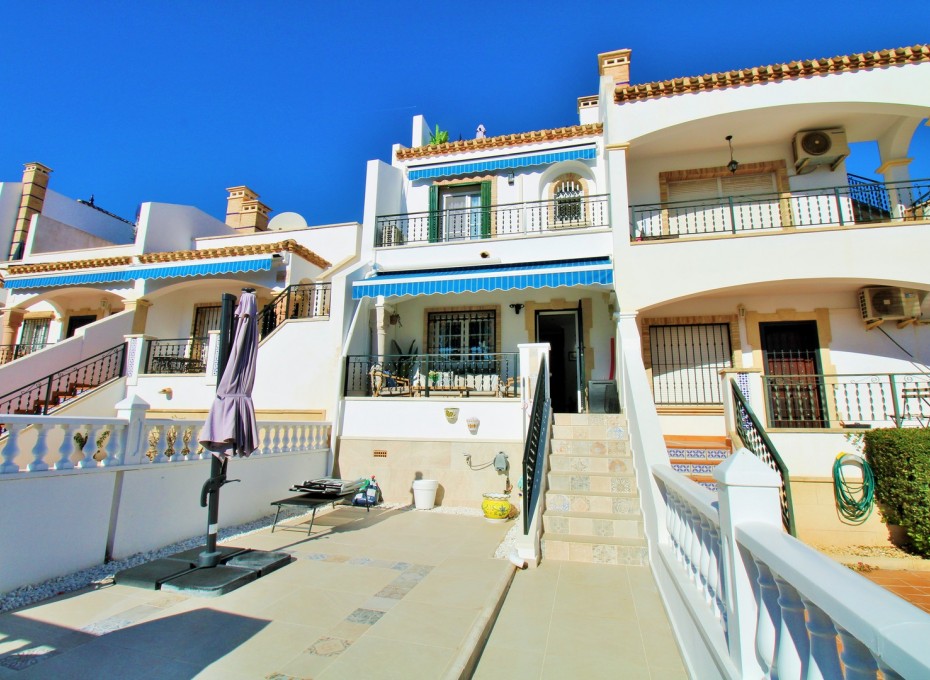 Resale - Townhouse -
Villamartin - Las Violetas
