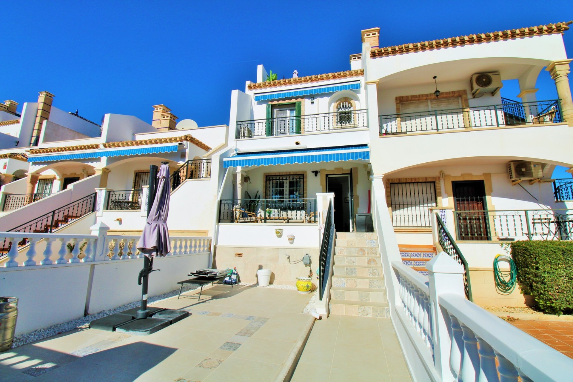 Resale - Townhouse -
Villamartin - Las Violetas