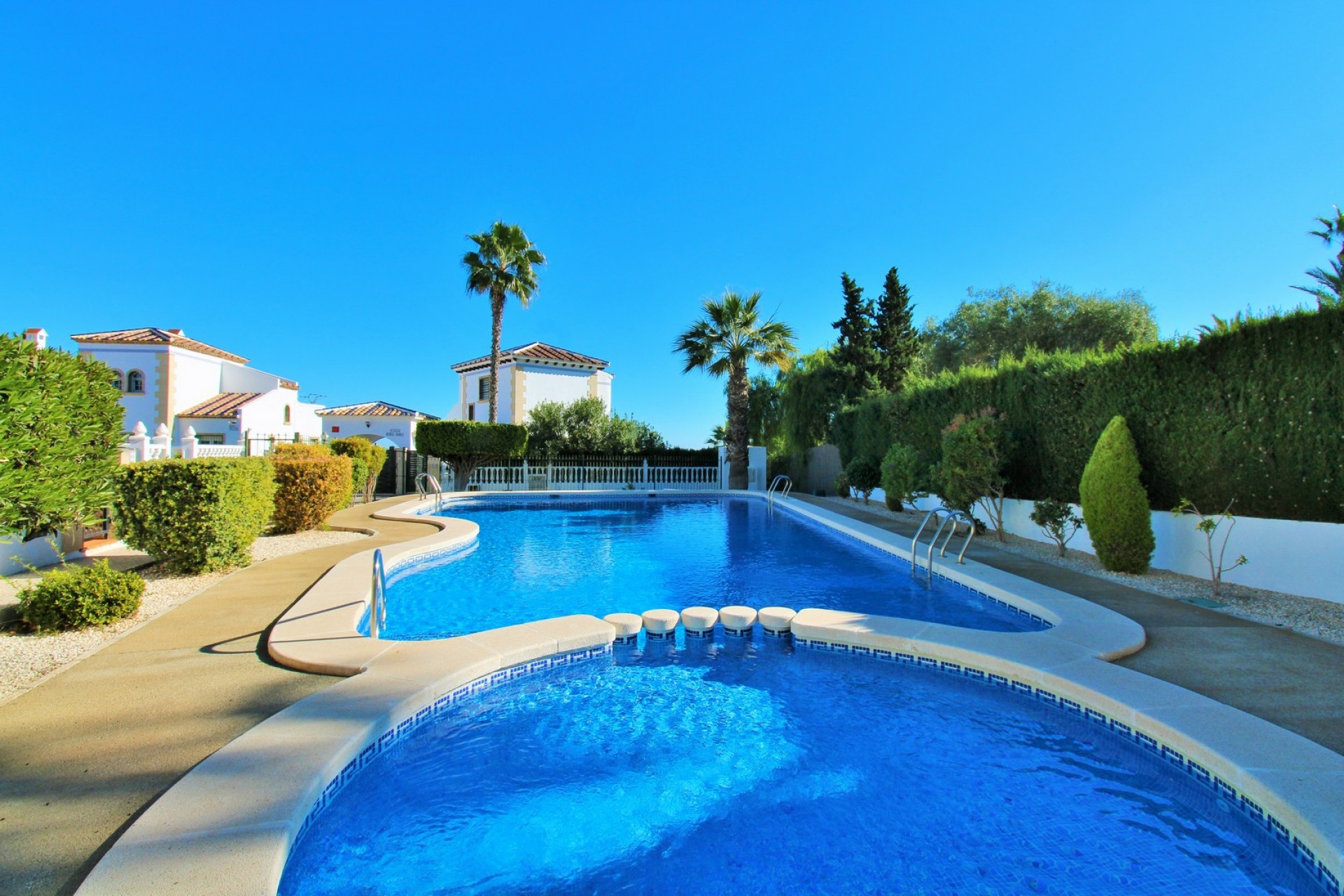 Resale - Townhouse -
Villamartin - Las Violetas