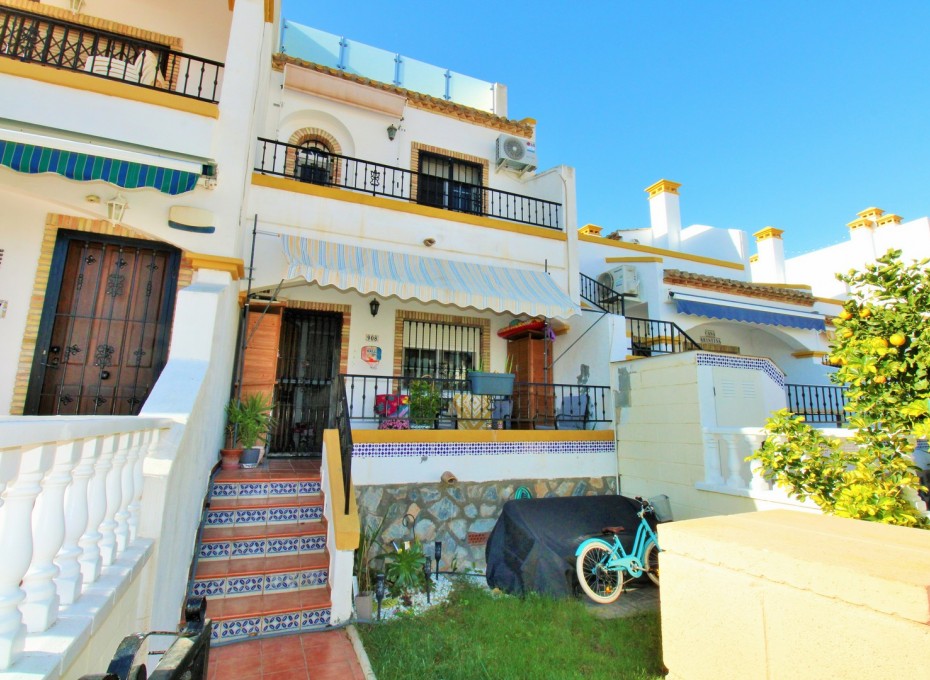 Resale - Townhouse -
Villamartin - Los Dolses