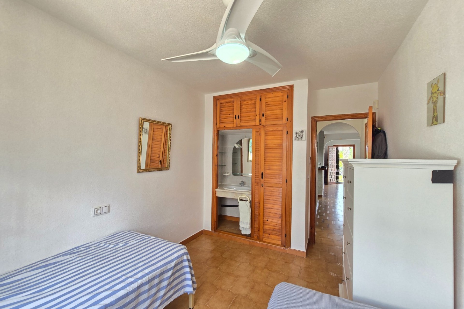 Resale - Townhouse * -
Villamartin * - Los Dolses *