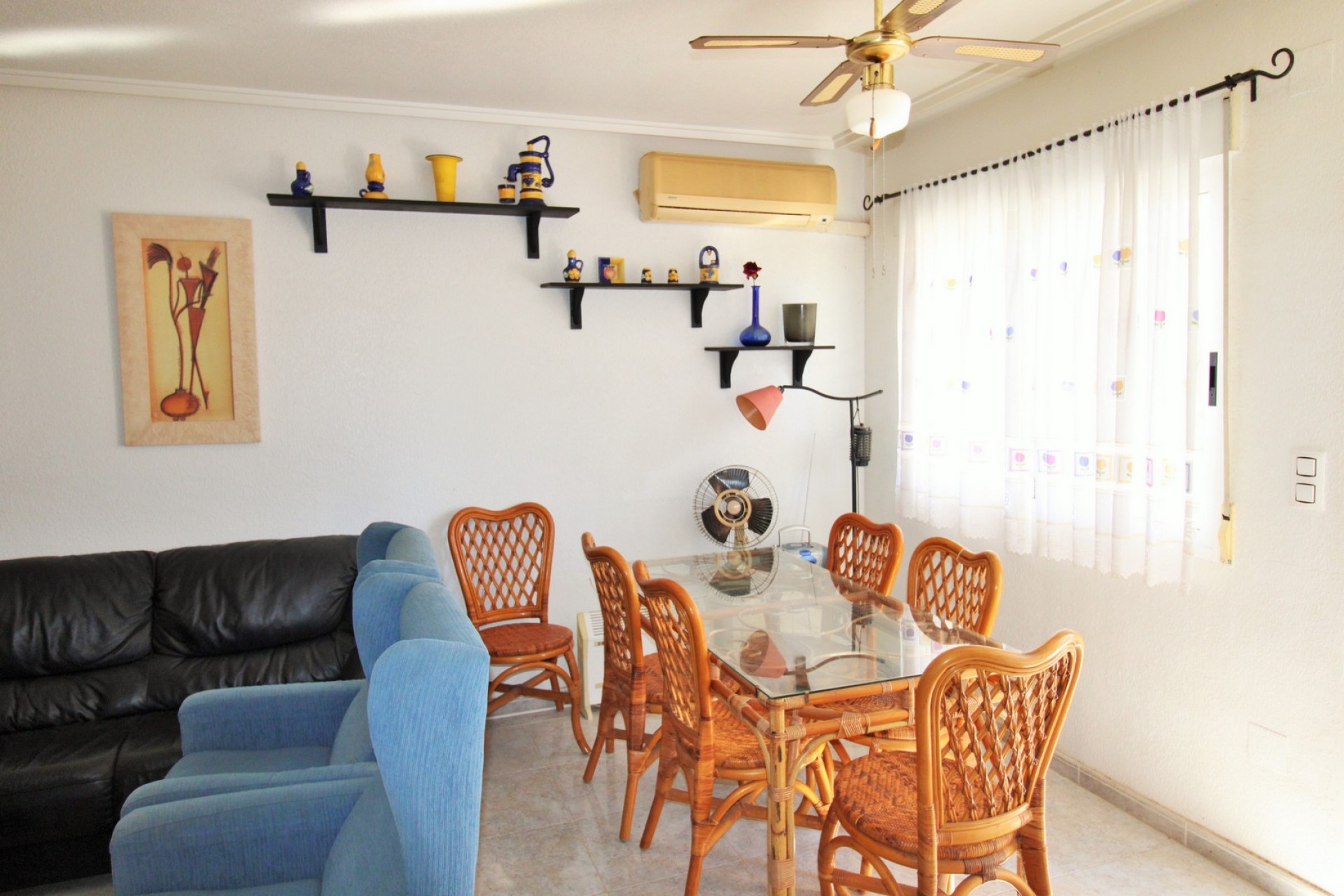 Resale - Townhouse -
Villamartin