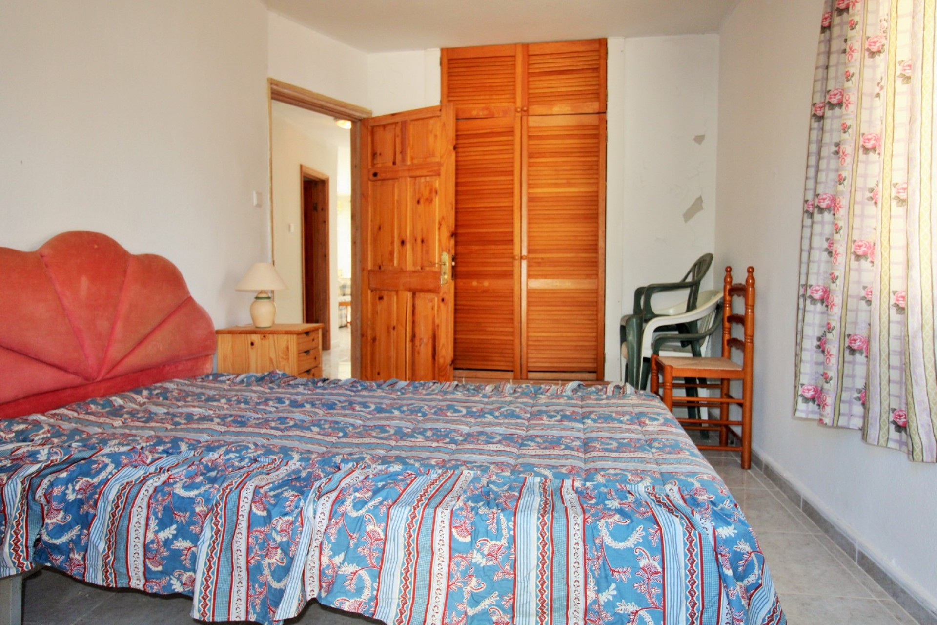 Resale - Townhouse -
Villamartin