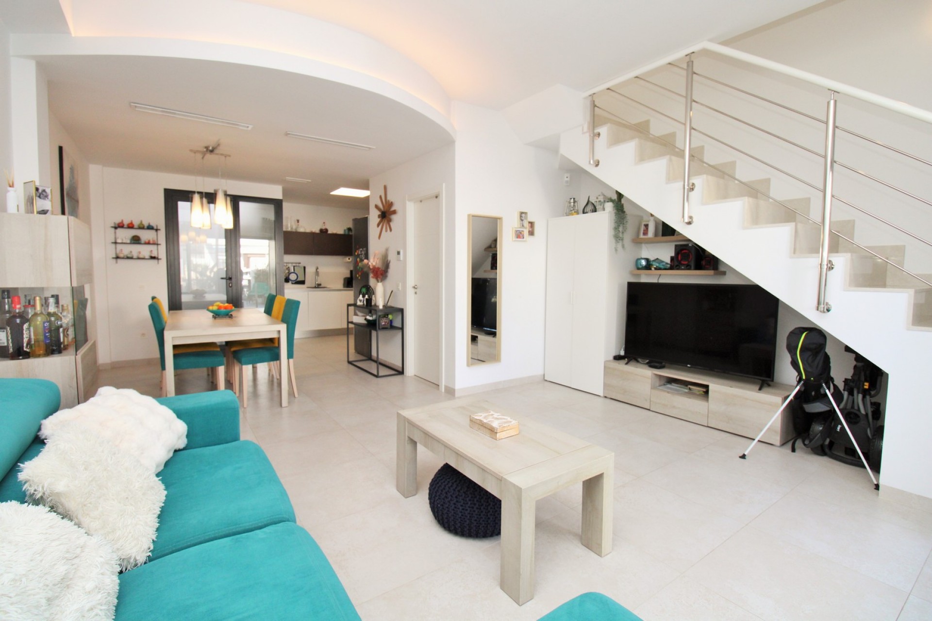 Resale - Townhouse -
Villamartin