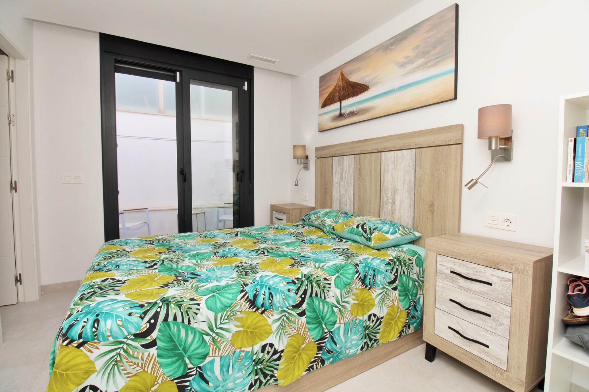 Resale - Townhouse -
Villamartin