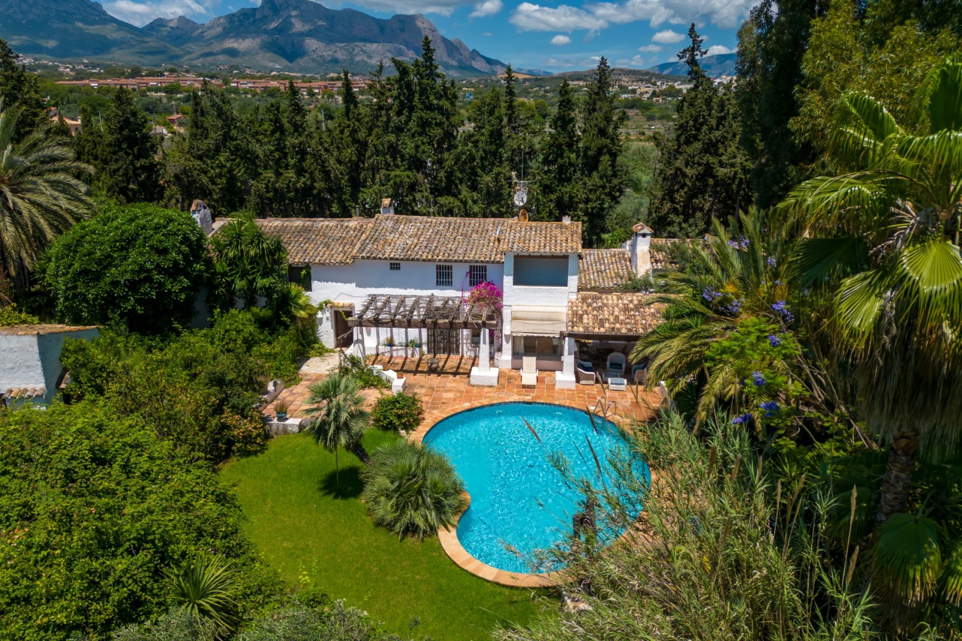 Resale - Villa -
Alfas del Pí