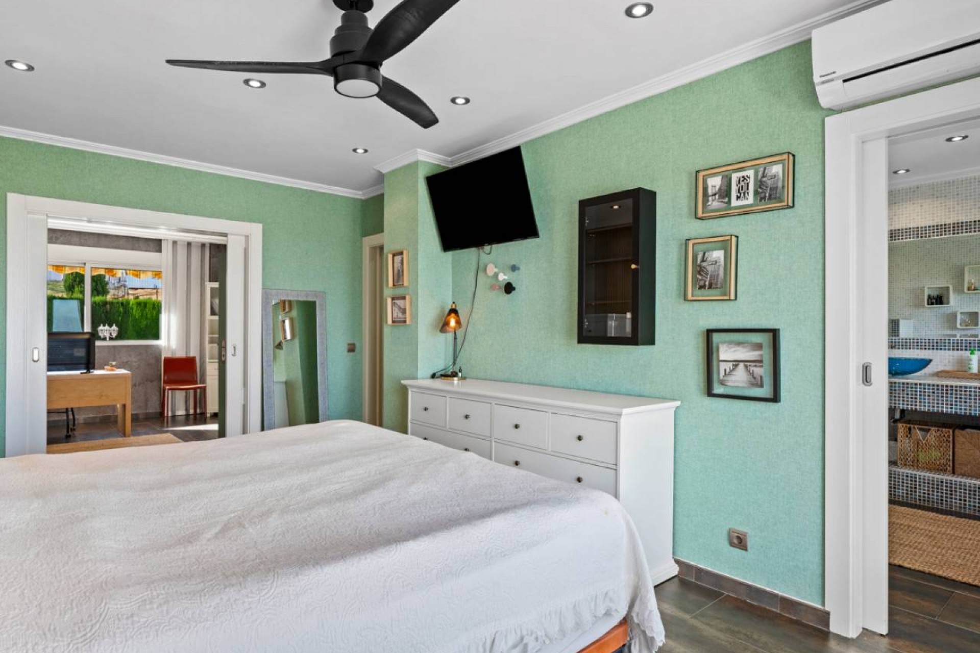 Resale - Villa -
Algorfa - Castillo De Montemar