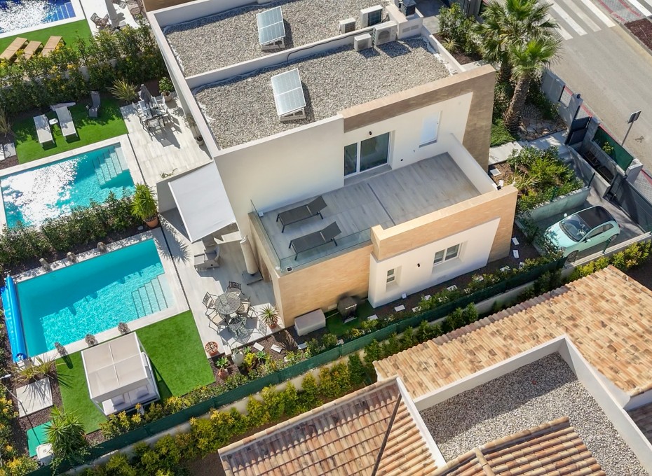 Resale - Villa -
Algorfa - La Finca Golf