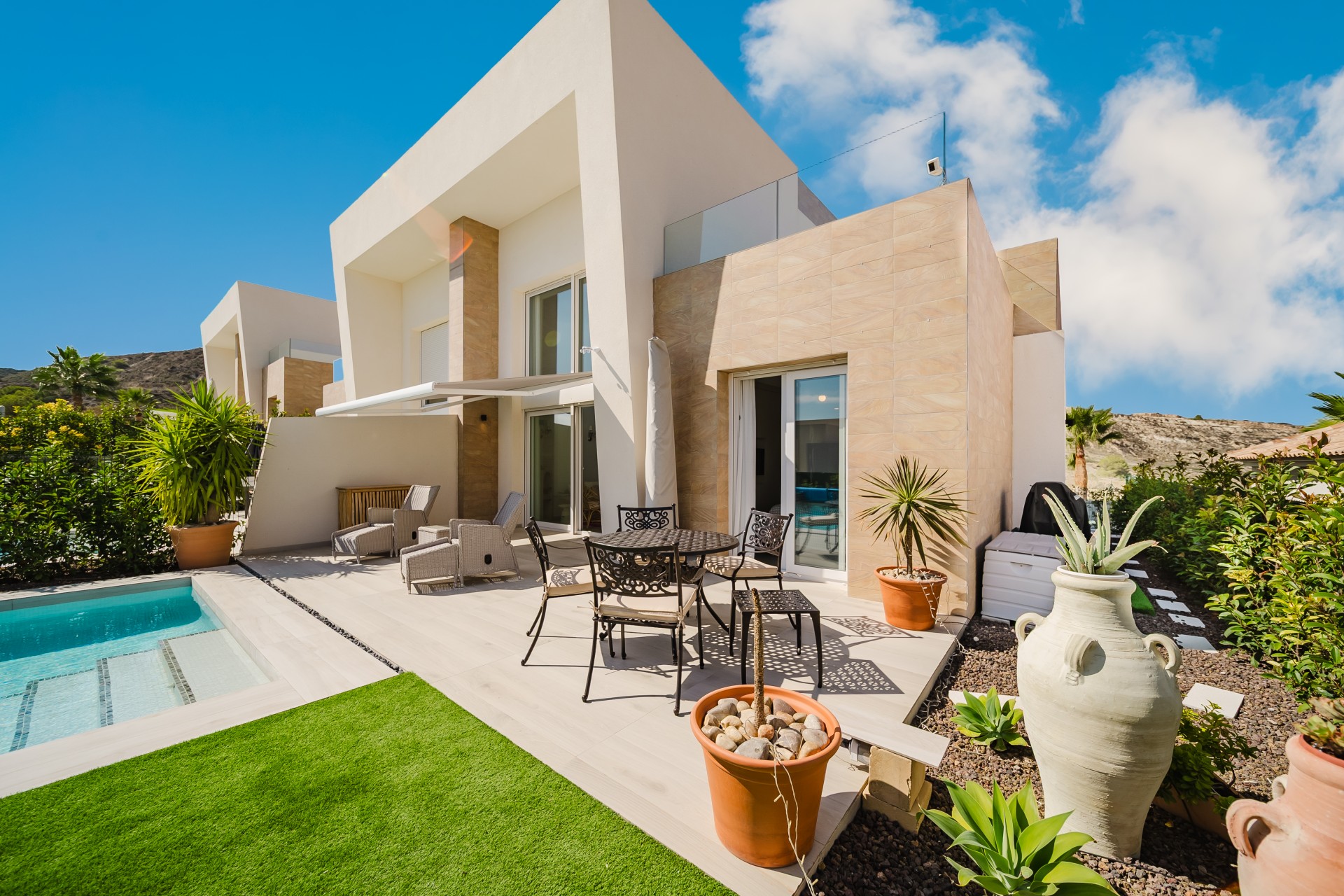 Resale - Villa -
Algorfa - La Finca Golf