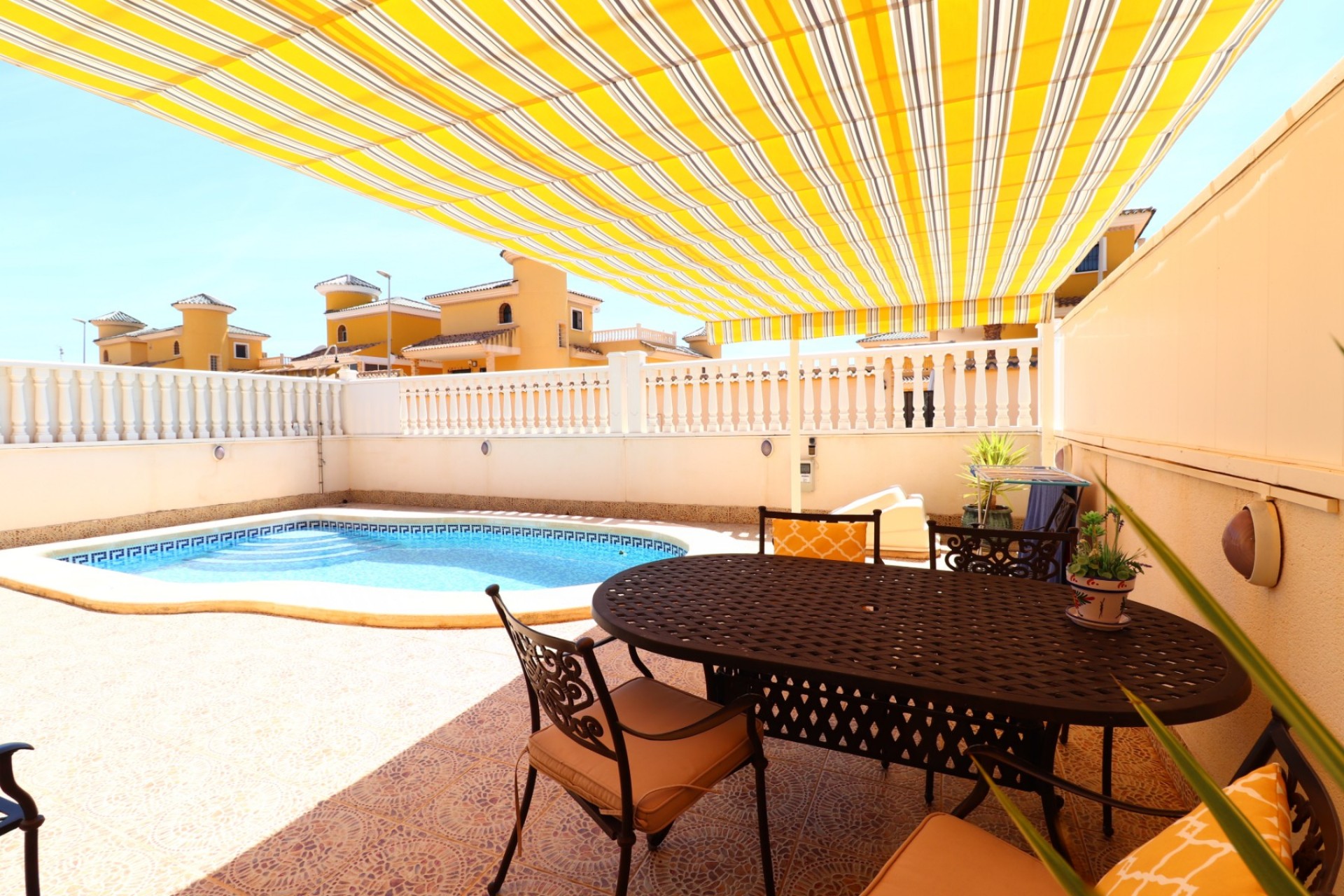 Resale - Villa -
Algorfa - Lo Crispin