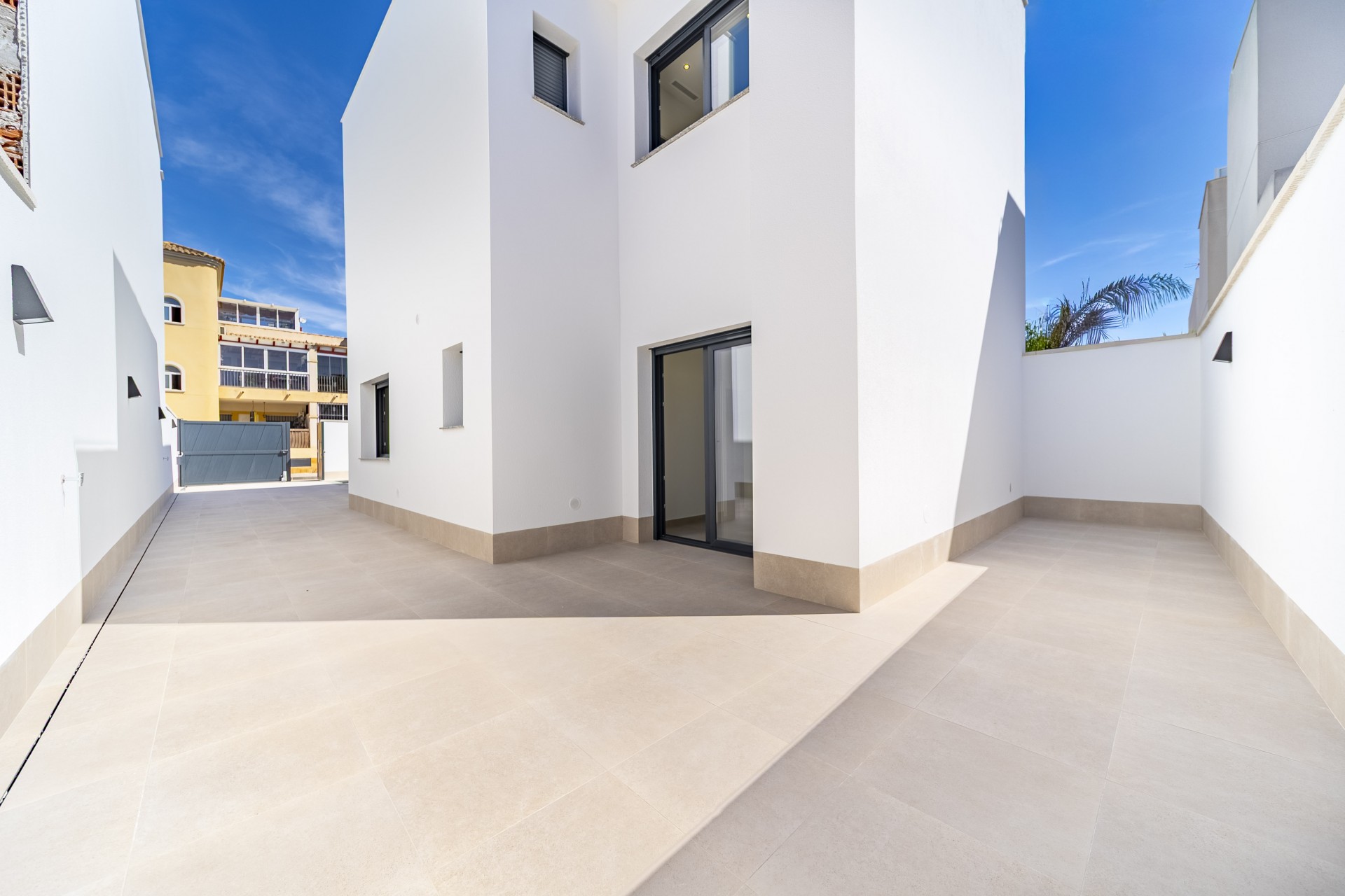 Resale - Villa -
Almoradi - Las Heredades