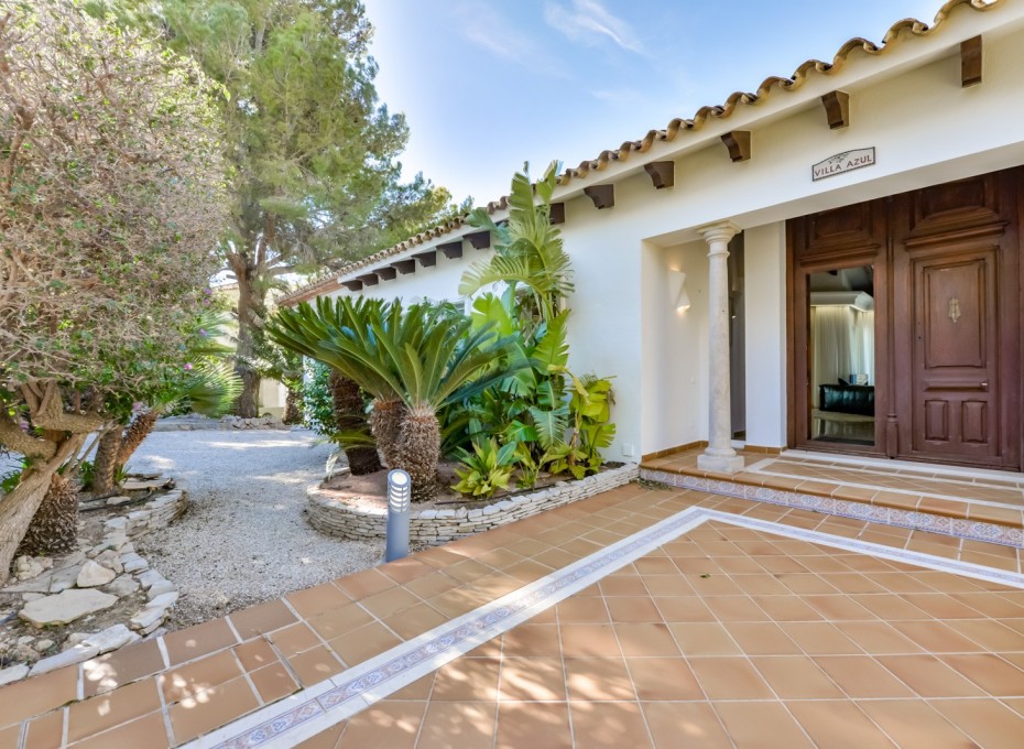Resale - Villa -
Altea - Sierra de Altea