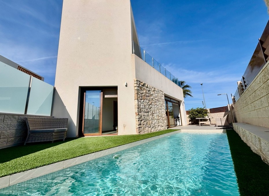 Resale - Villa -
Benijofar - Benijofar - Village
