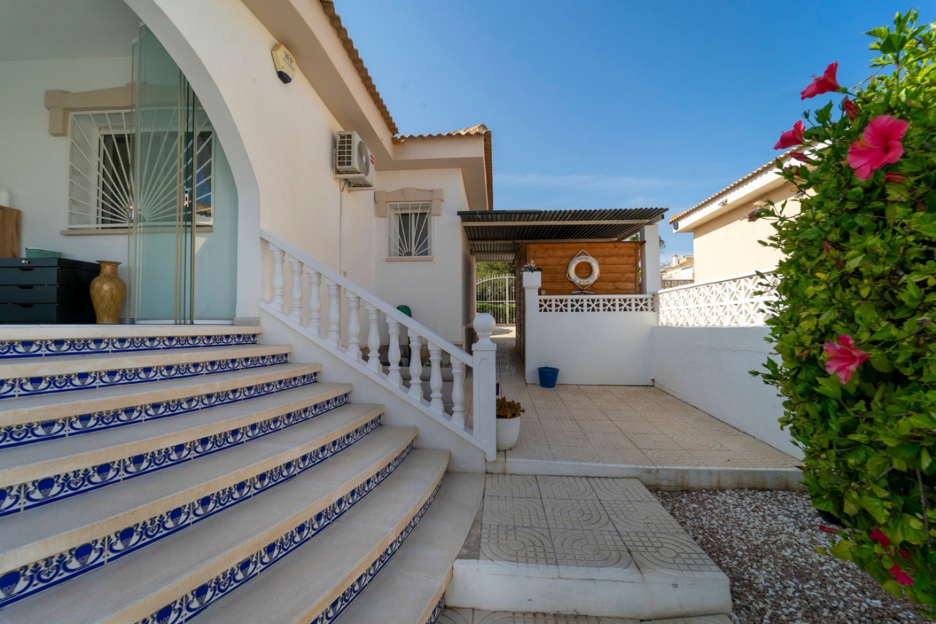 Resale - Villa -
Benijofar - Monte Azul