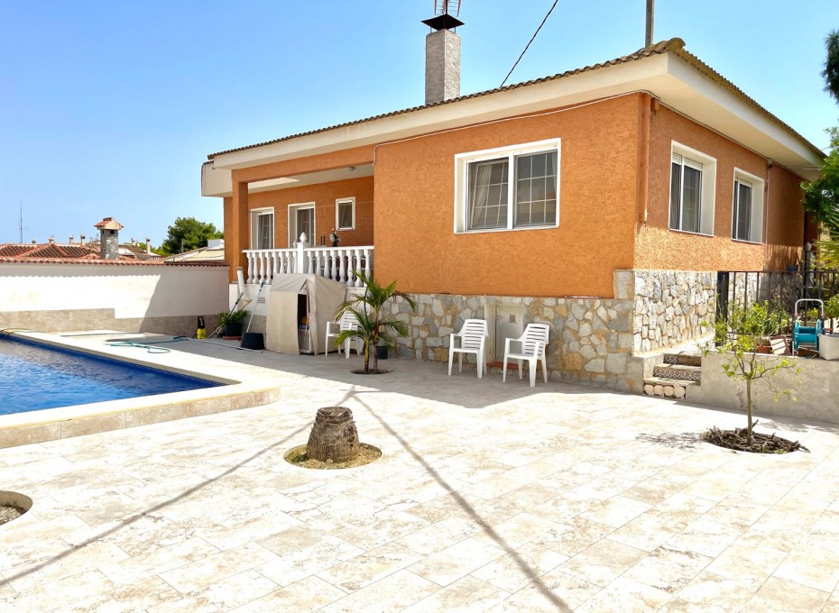 Resale - Villa -
Benijofar - Pueblo