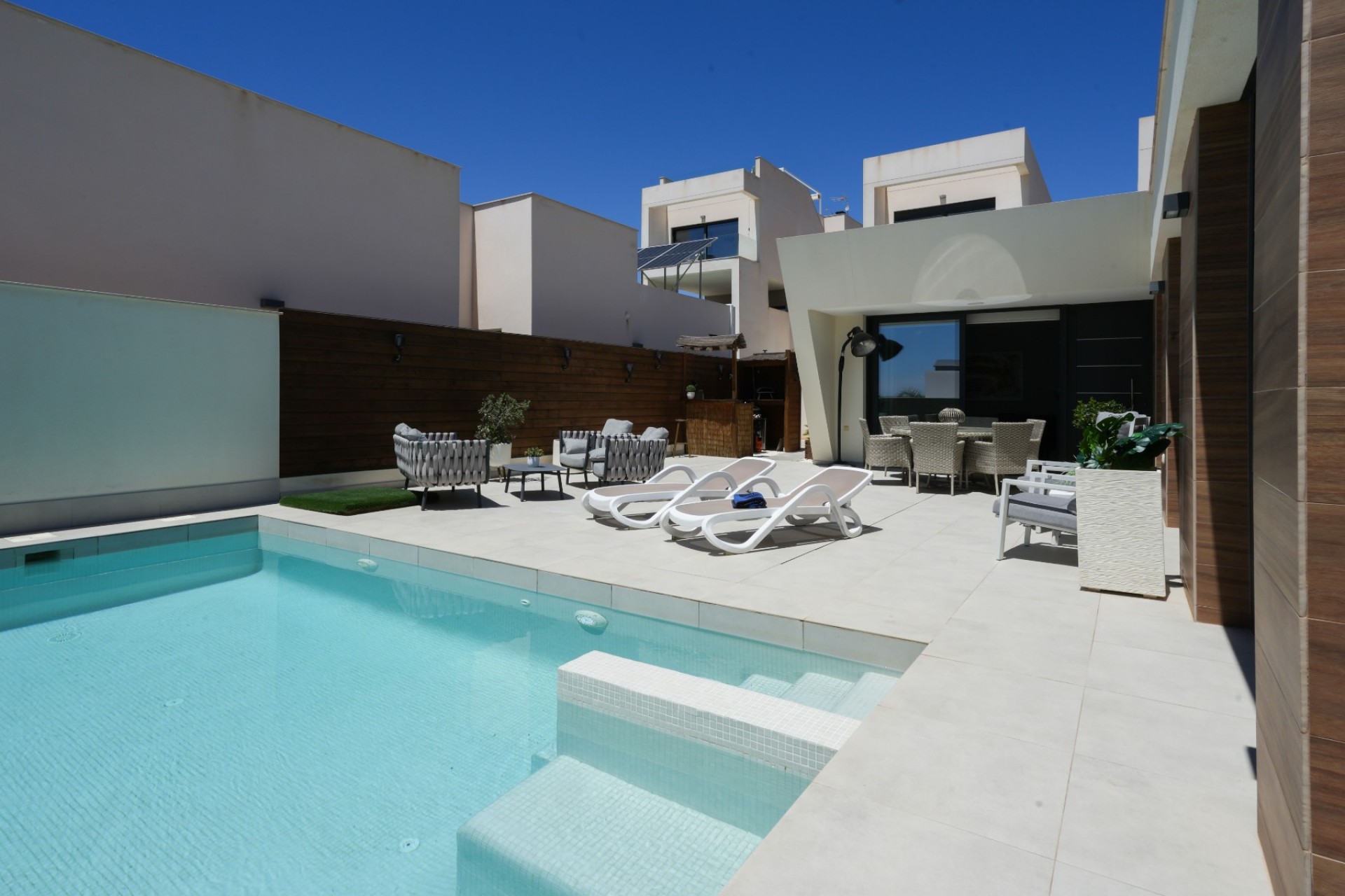 Resale - Villa -
Benijofar