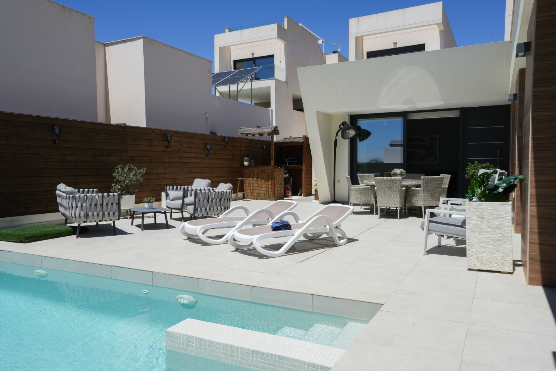 Resale - Villa -
Benijofar
