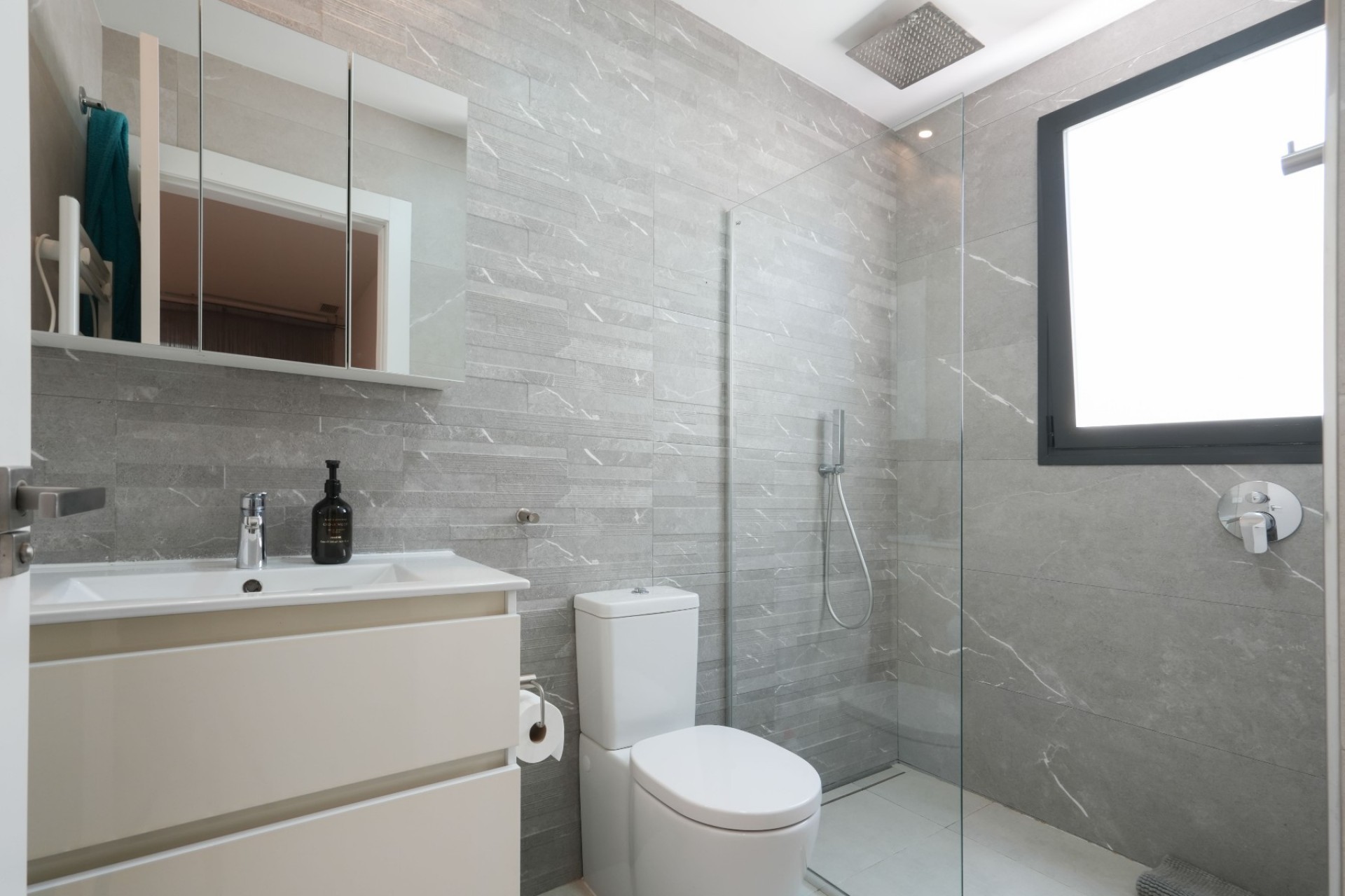 Resale - Villa -
Benijofar