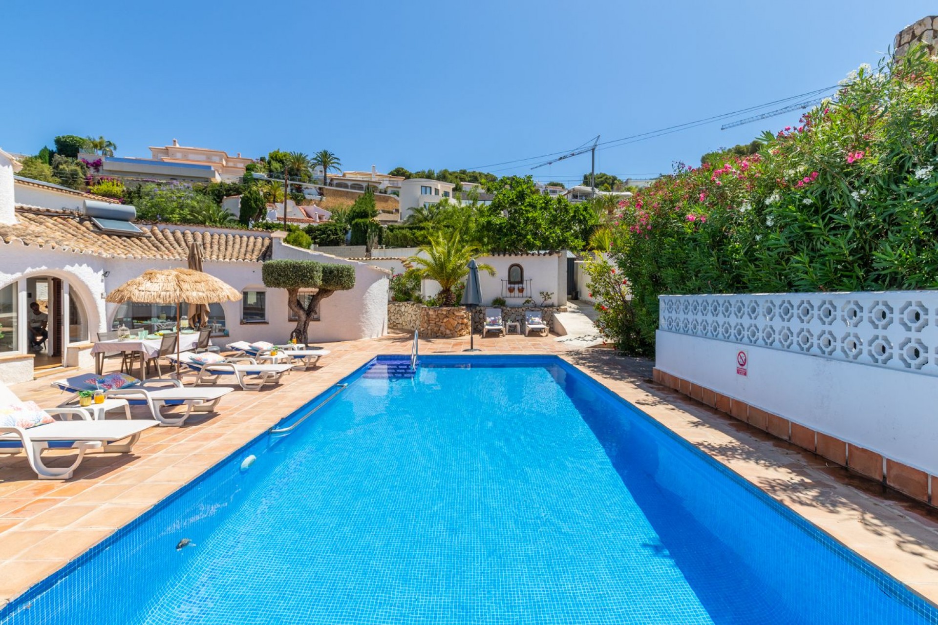 Resale - Villa -
Benissa - Baladrar