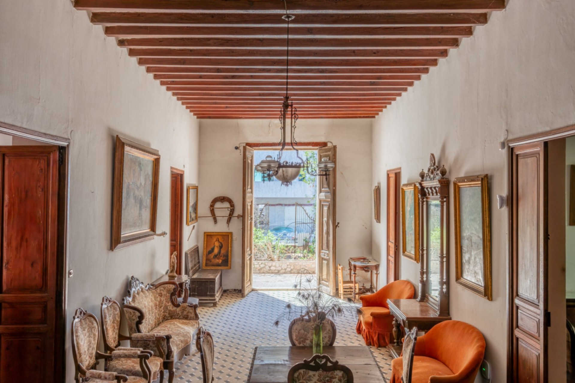 Resale - Villa -
Benissa - Pueblo