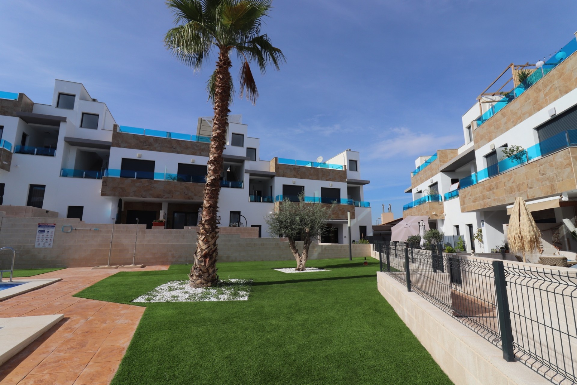 Resale - Villa -
Bigastro