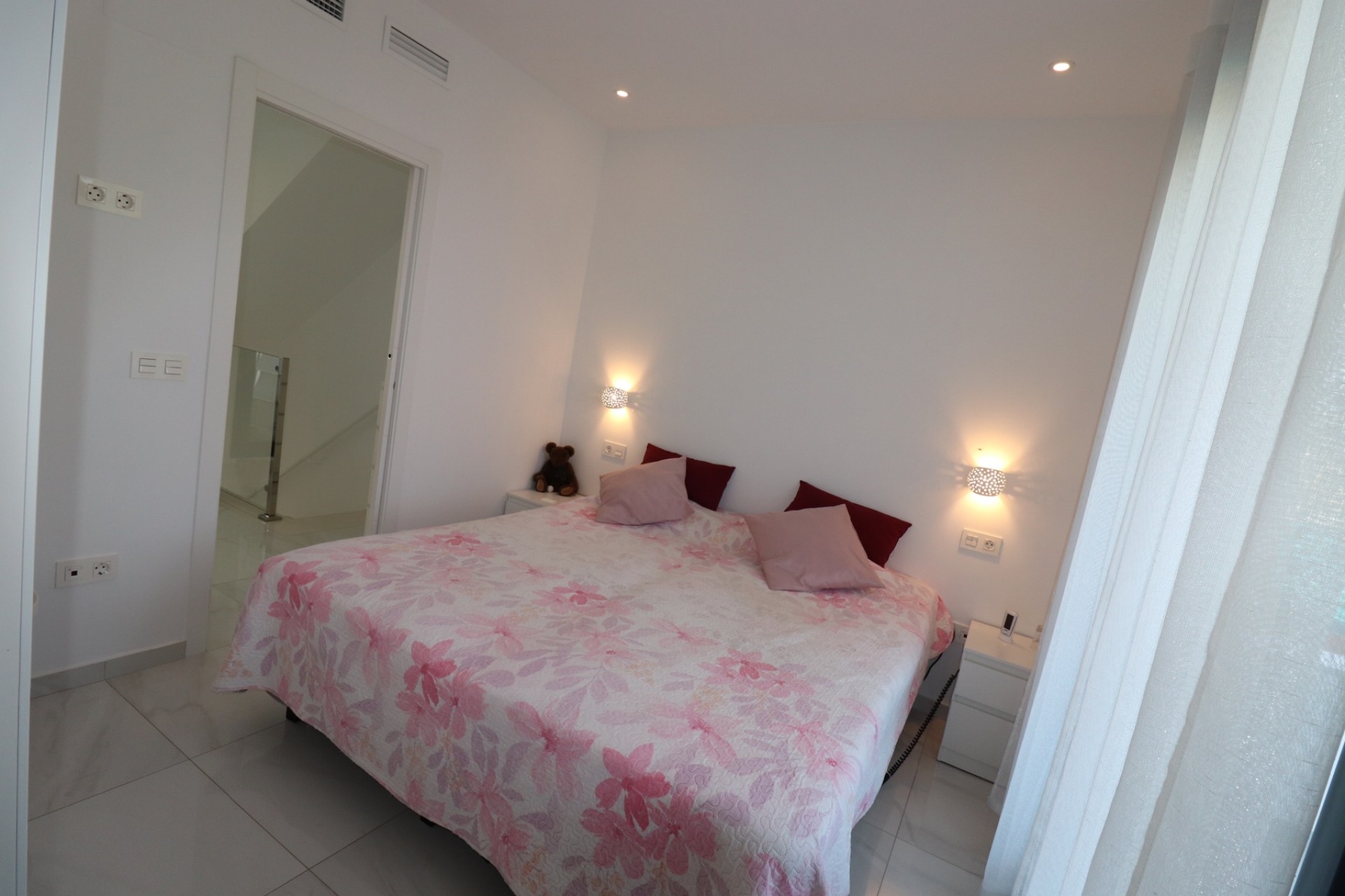 Resale - Villa -
Bigastro