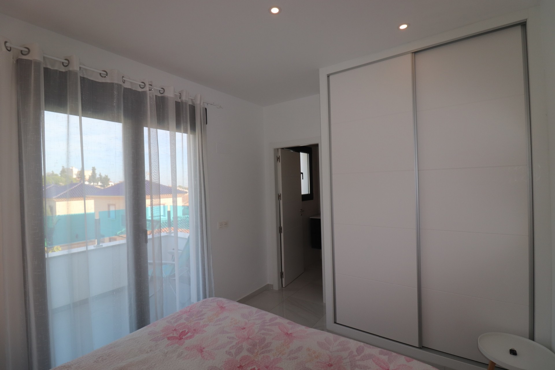 Resale - Villa -
Bigastro