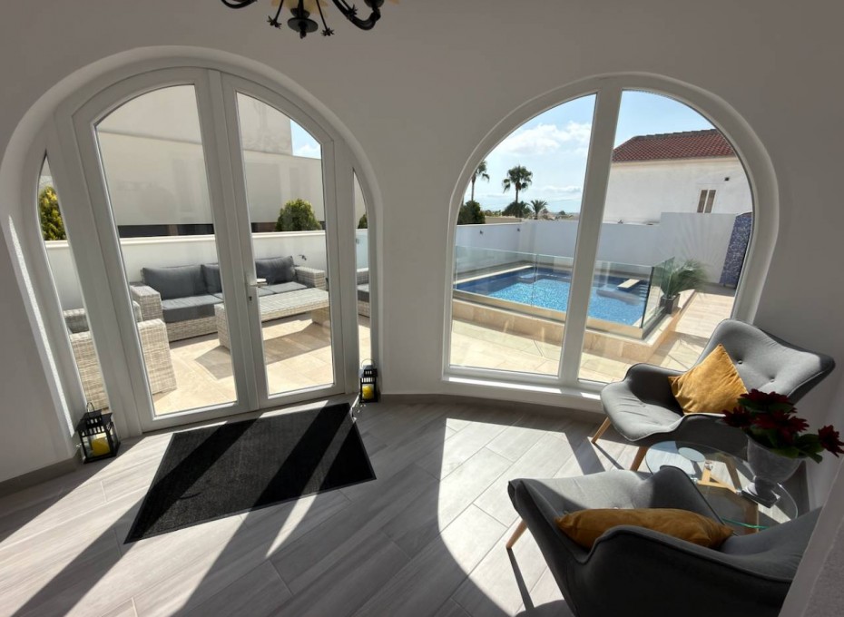 Resale - Villa -
Ciudad Quesada - Central Quesada