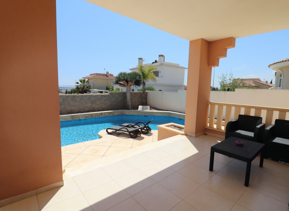 Resale - Villa -
Ciudad Quesada - Doña Pepa