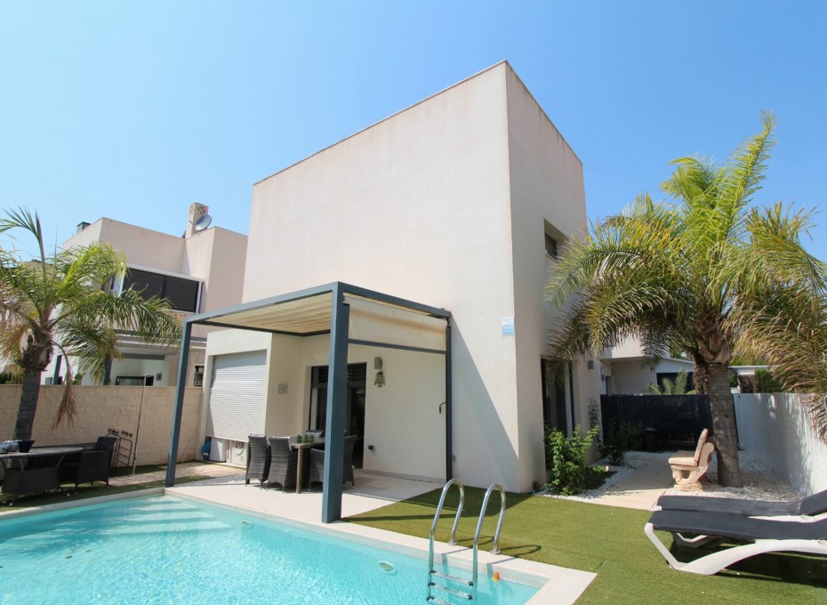 Resale - Villa -
Ciudad Quesada - Doña Pepa