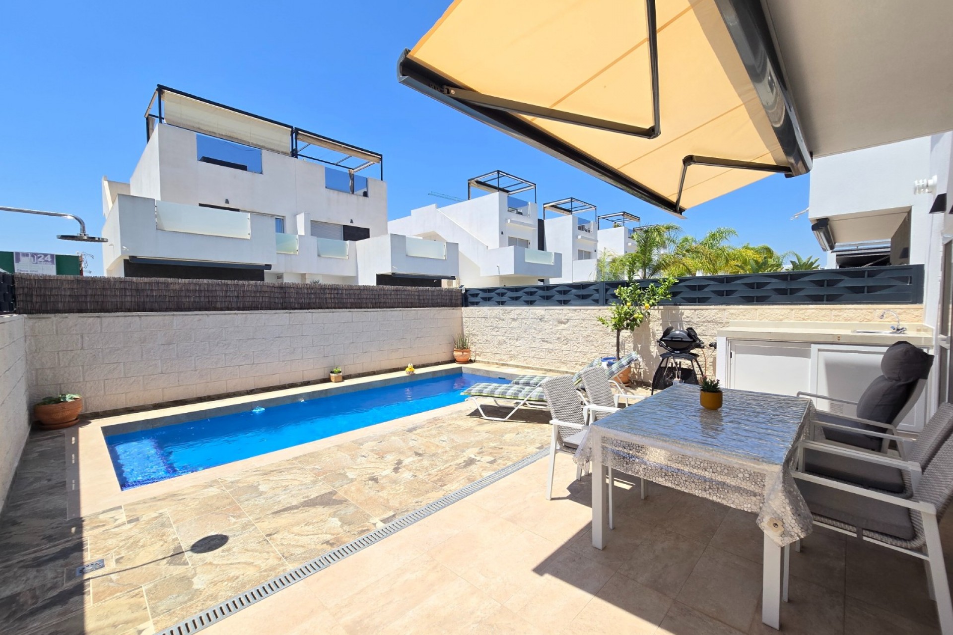 Resale - Villa * -
Ciudad Quesada * - Doña Pepa *