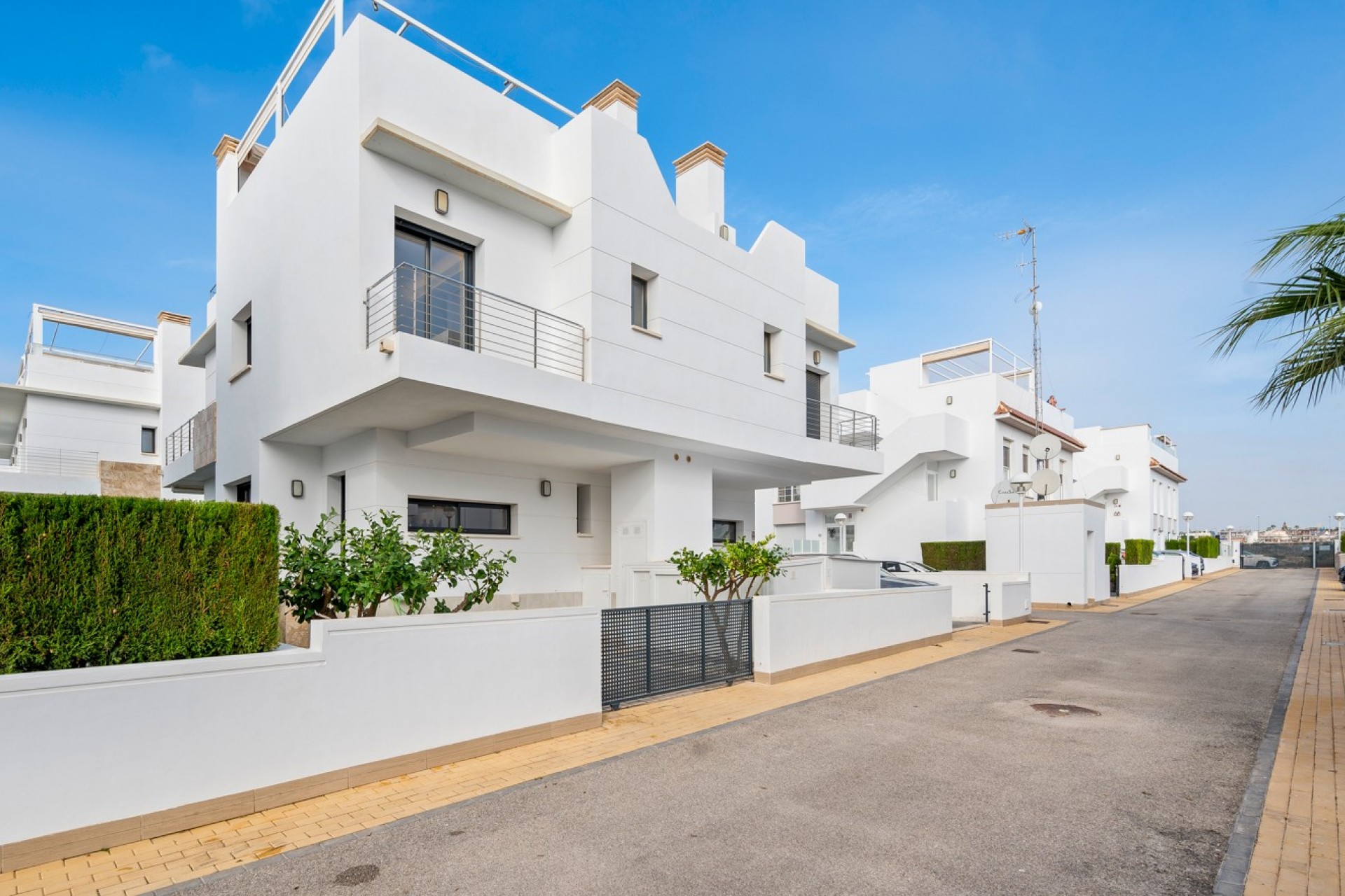 Resale - Villa -
Ciudad Quesada - Lo Marabú