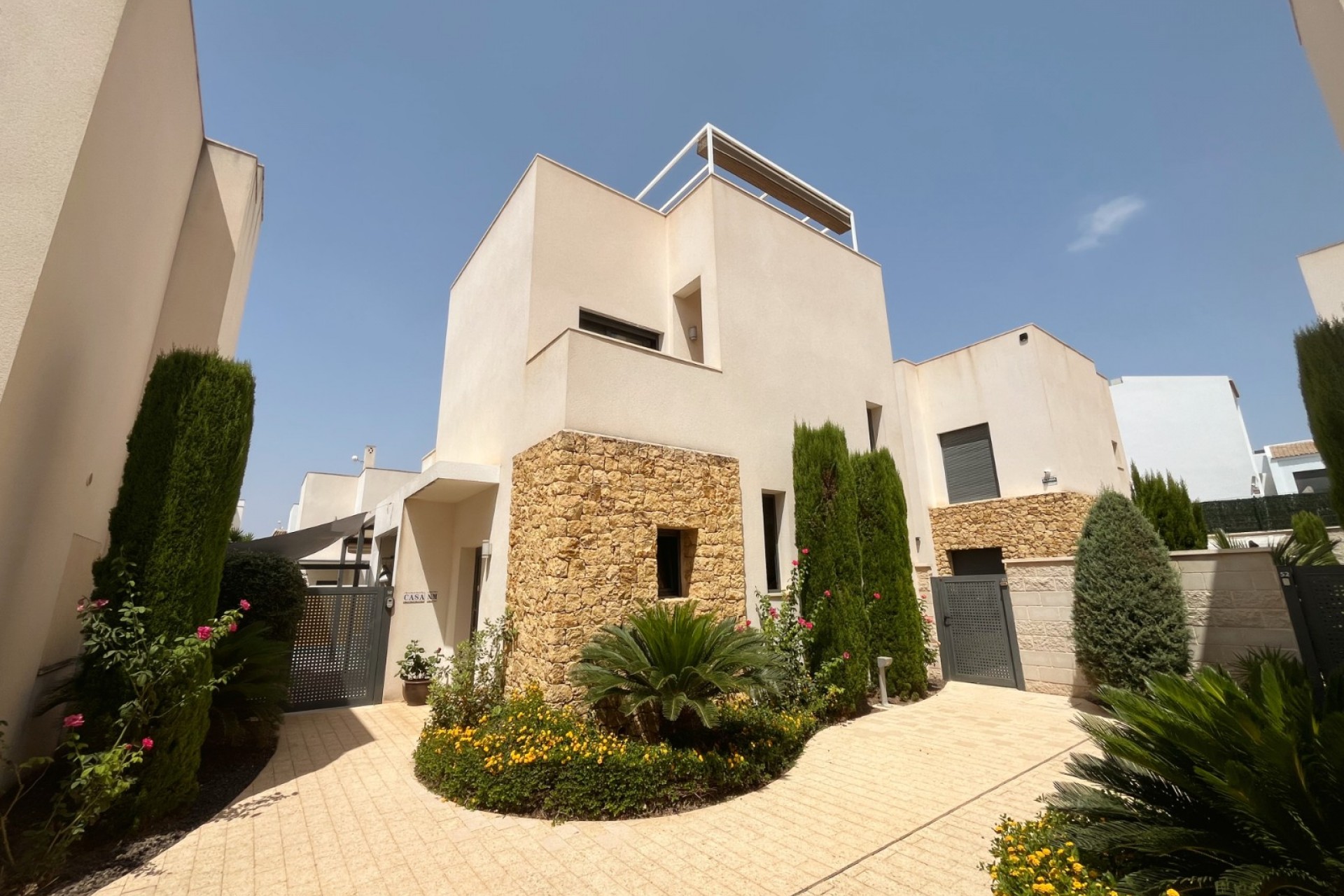 Resale - Villa -
Ciudad Quesada - Pueblo Bravo