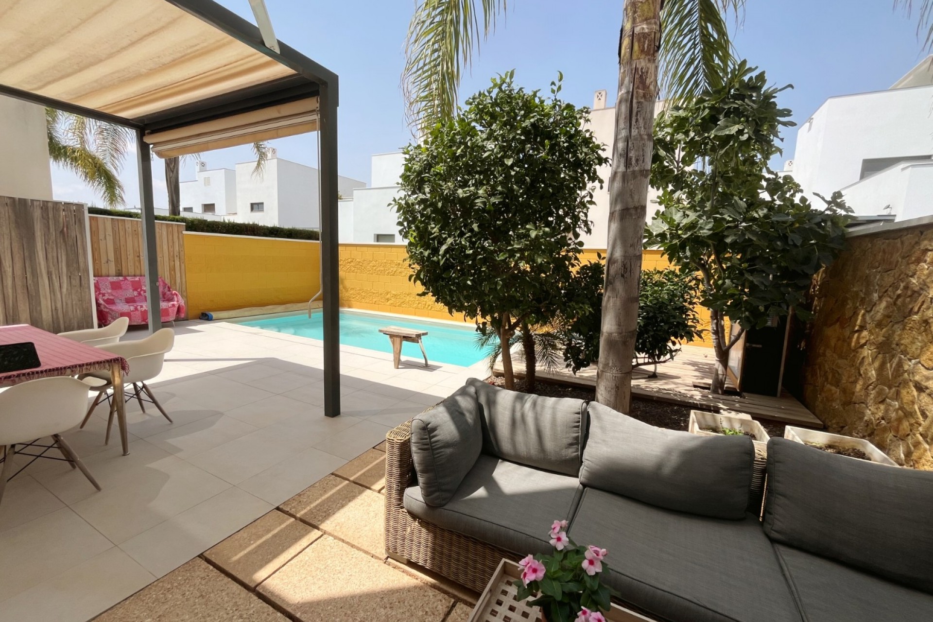 Resale - Villa -
Ciudad Quesada - Pueblo Bravo