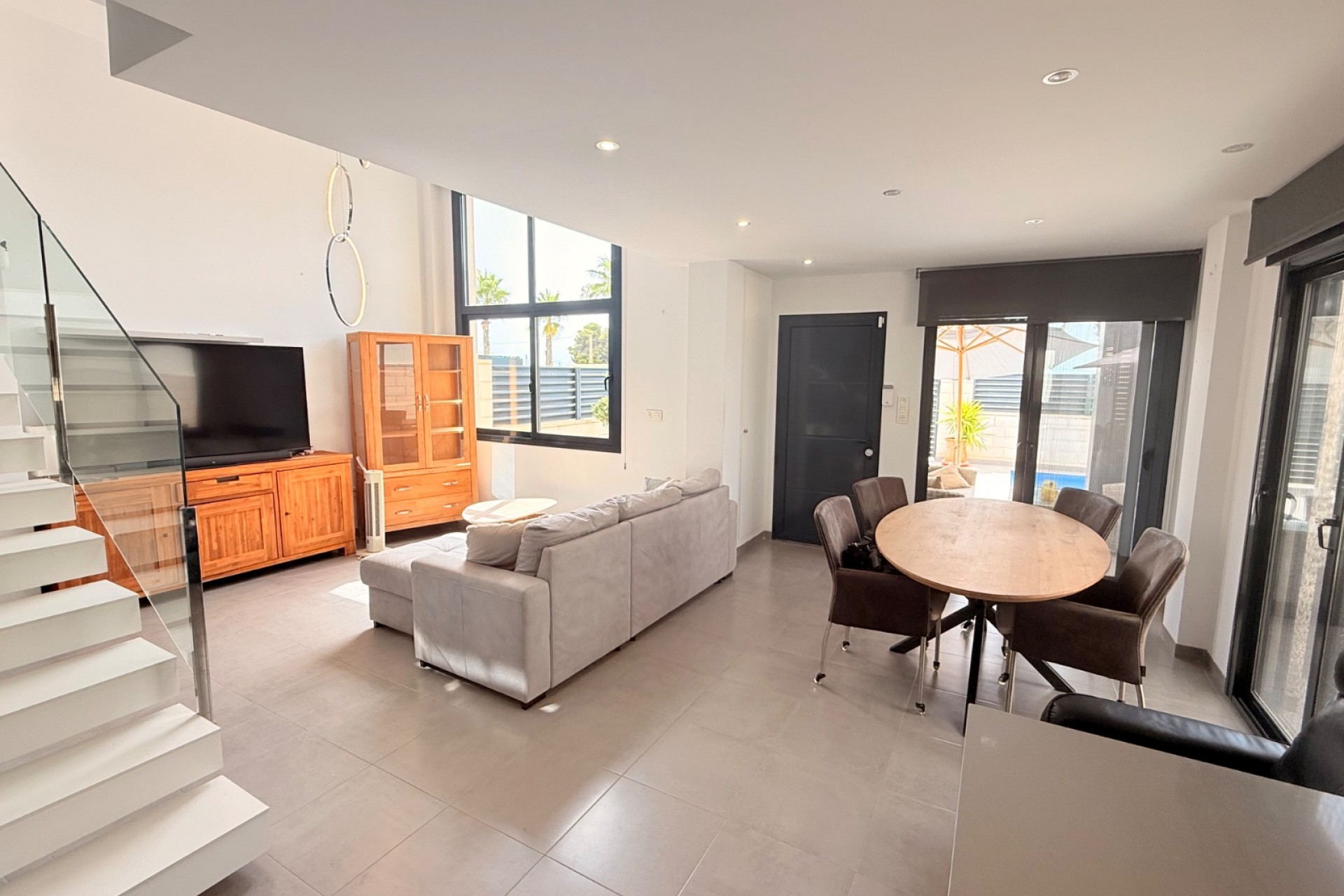 Resale - Villa -
Ciudad Quesada - Pueblo Bravo