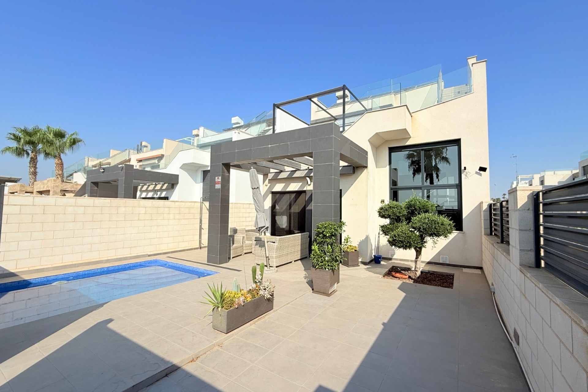 Resale - Villa -
Ciudad Quesada - Pueblo Bravo