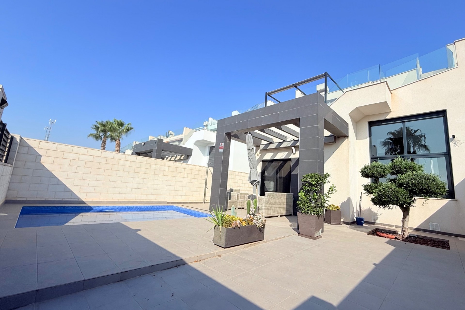Resale - Villa -
Ciudad Quesada - Pueblo Bravo