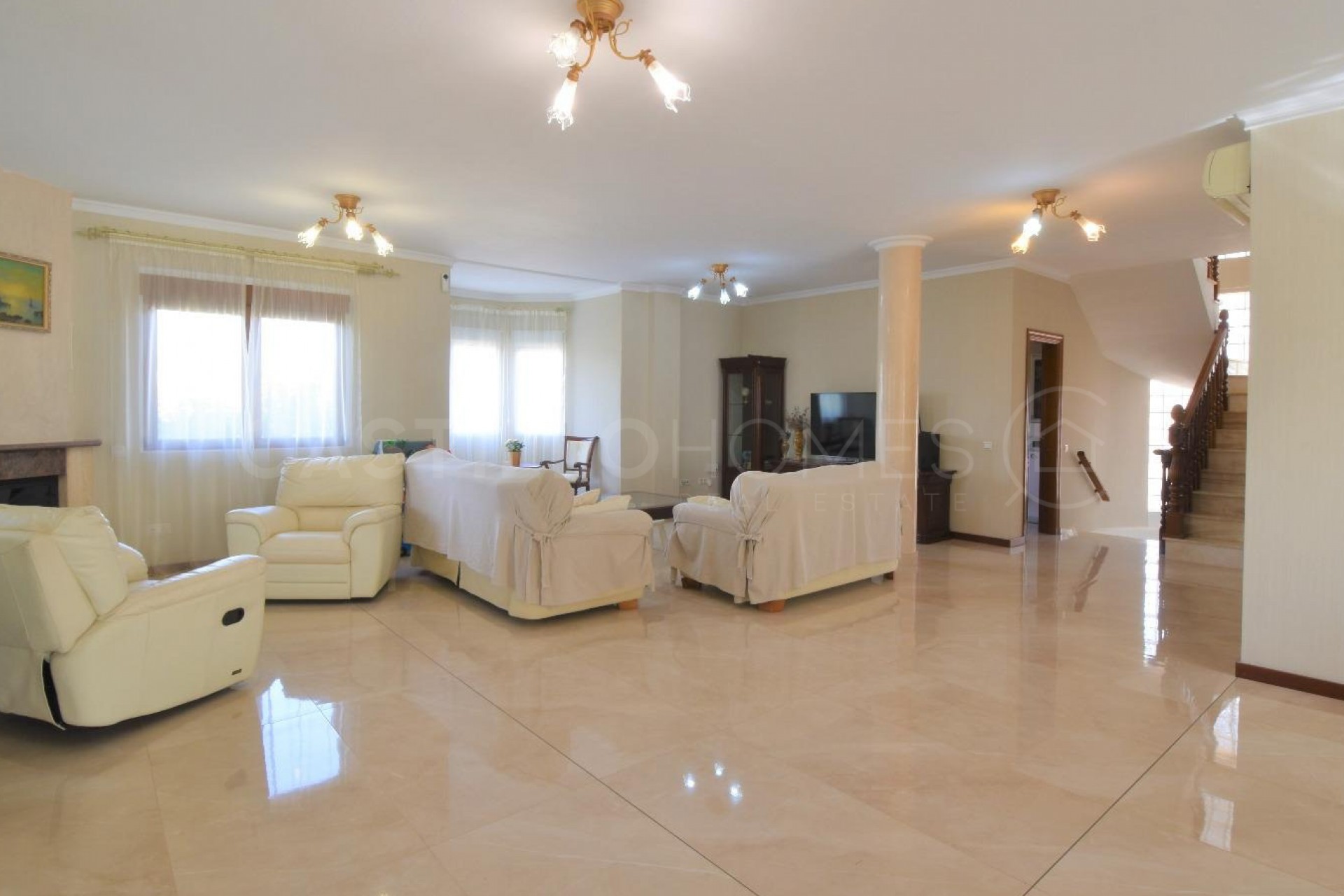 Resale - Villa -
Ciudad Quesada - Urbanizaciones