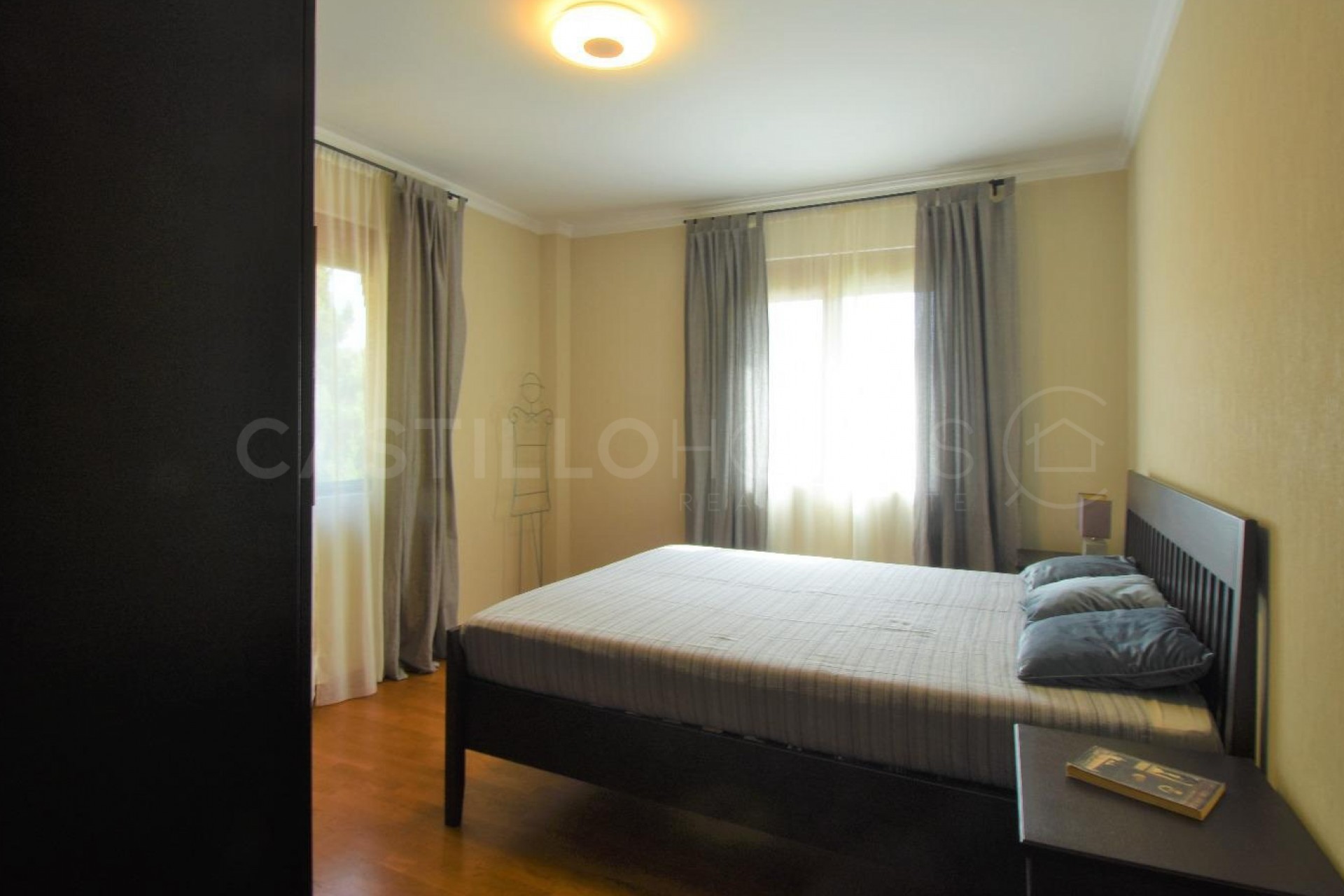 Resale - Villa -
Ciudad Quesada - Urbanizaciones