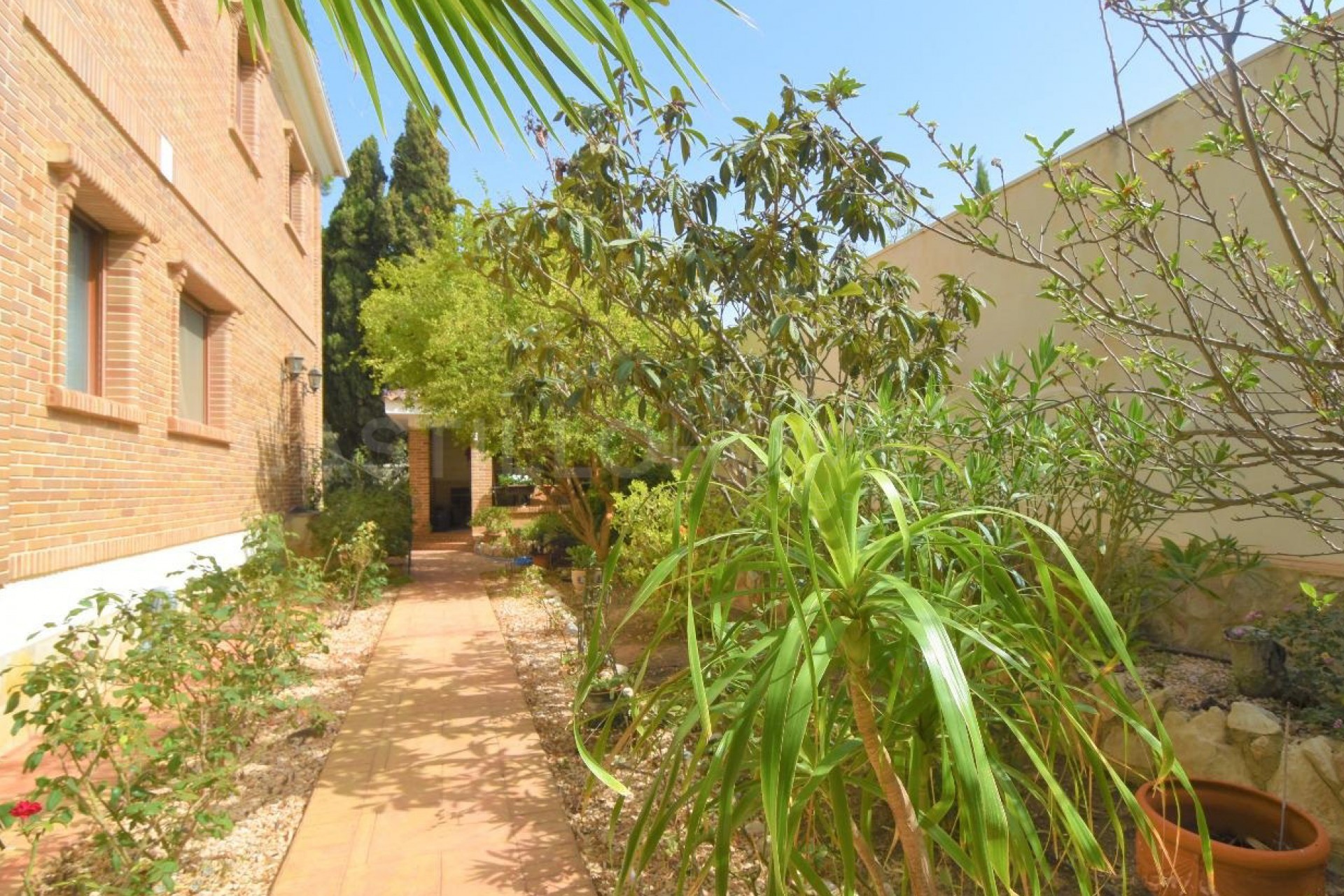 Resale - Villa -
Ciudad Quesada - Urbanizaciones