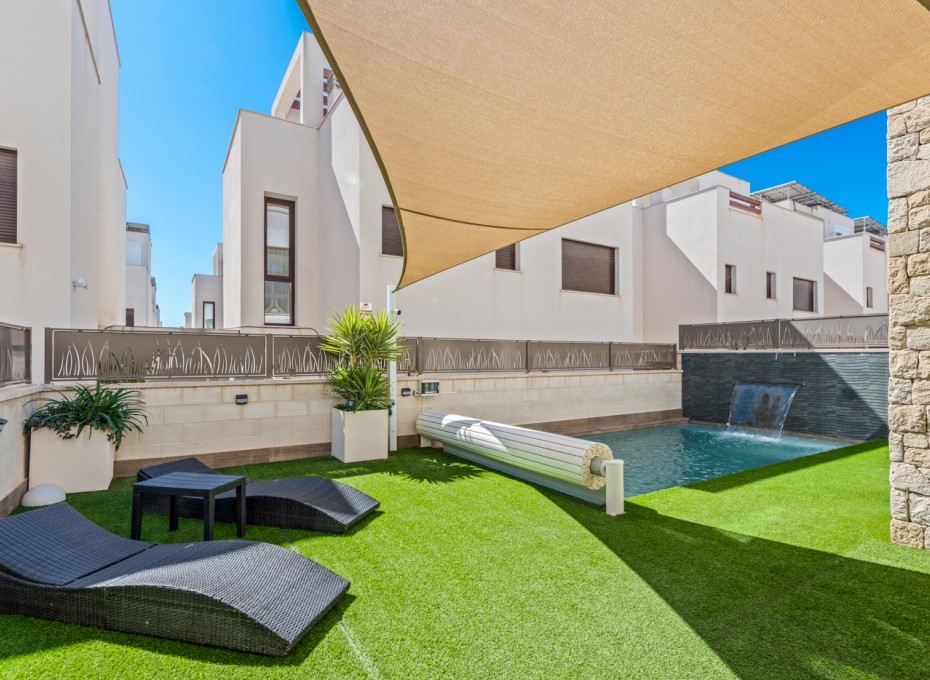 Resale - Villa -
Ciudad Quesada