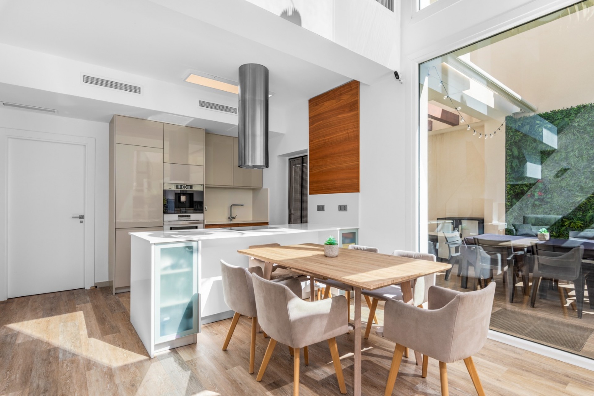 Resale - Villa -
Ciudad Quesada