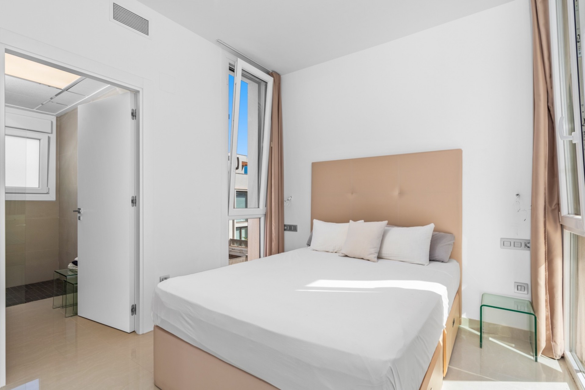 Resale - Villa -
Ciudad Quesada