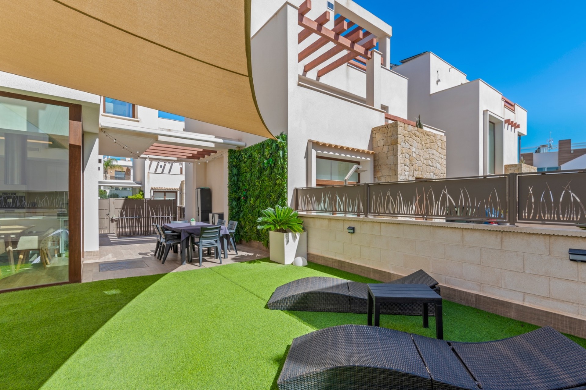 Resale - Villa -
Ciudad Quesada