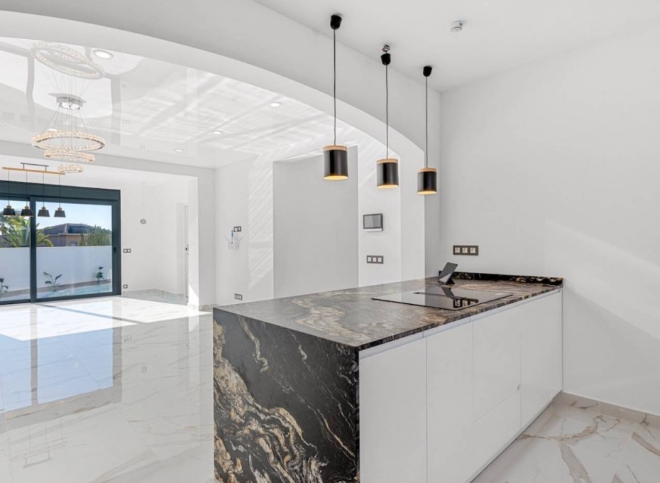 Resale - Villa -
Ciudad Quesada