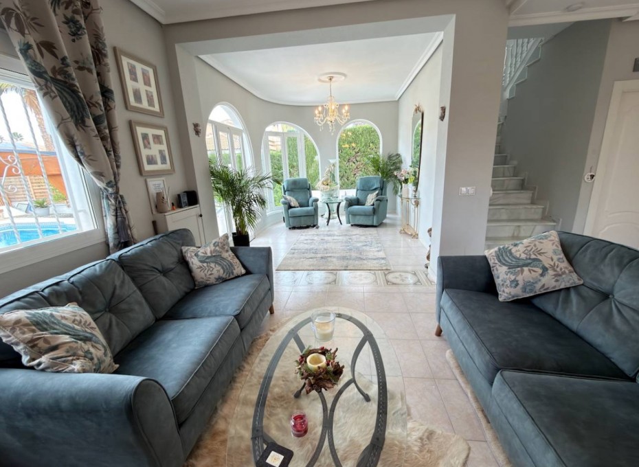 Resale - Villa -
Ciudad Quesada