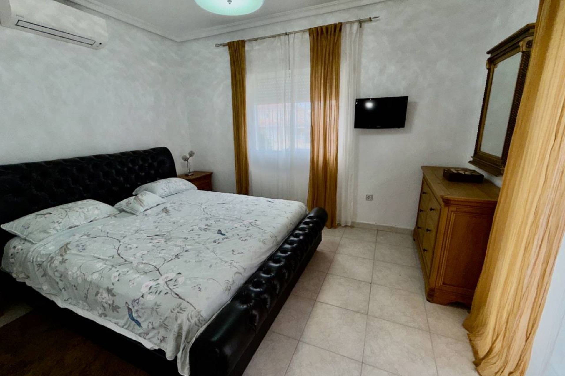 Resale - Villa -
Ciudad Quesada