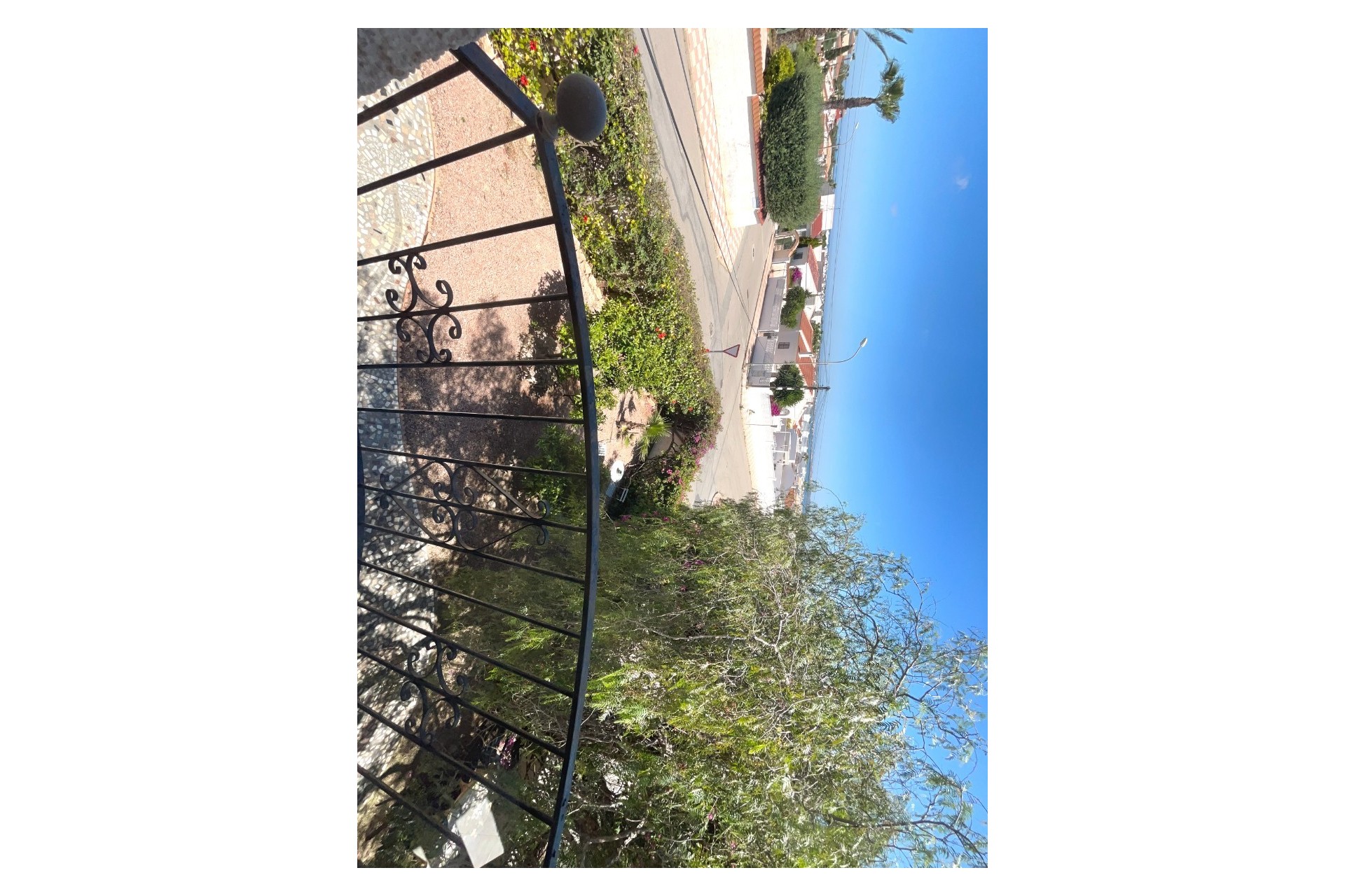 Resale - Villa -
Ciudad Quesada