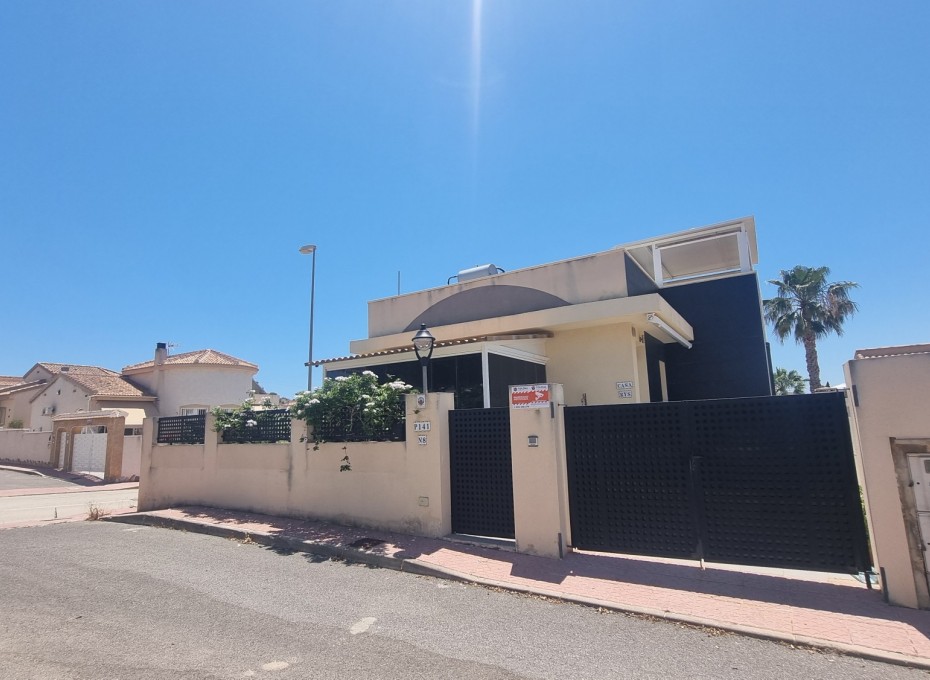 Resale - Villa -
Ciudad Quesada