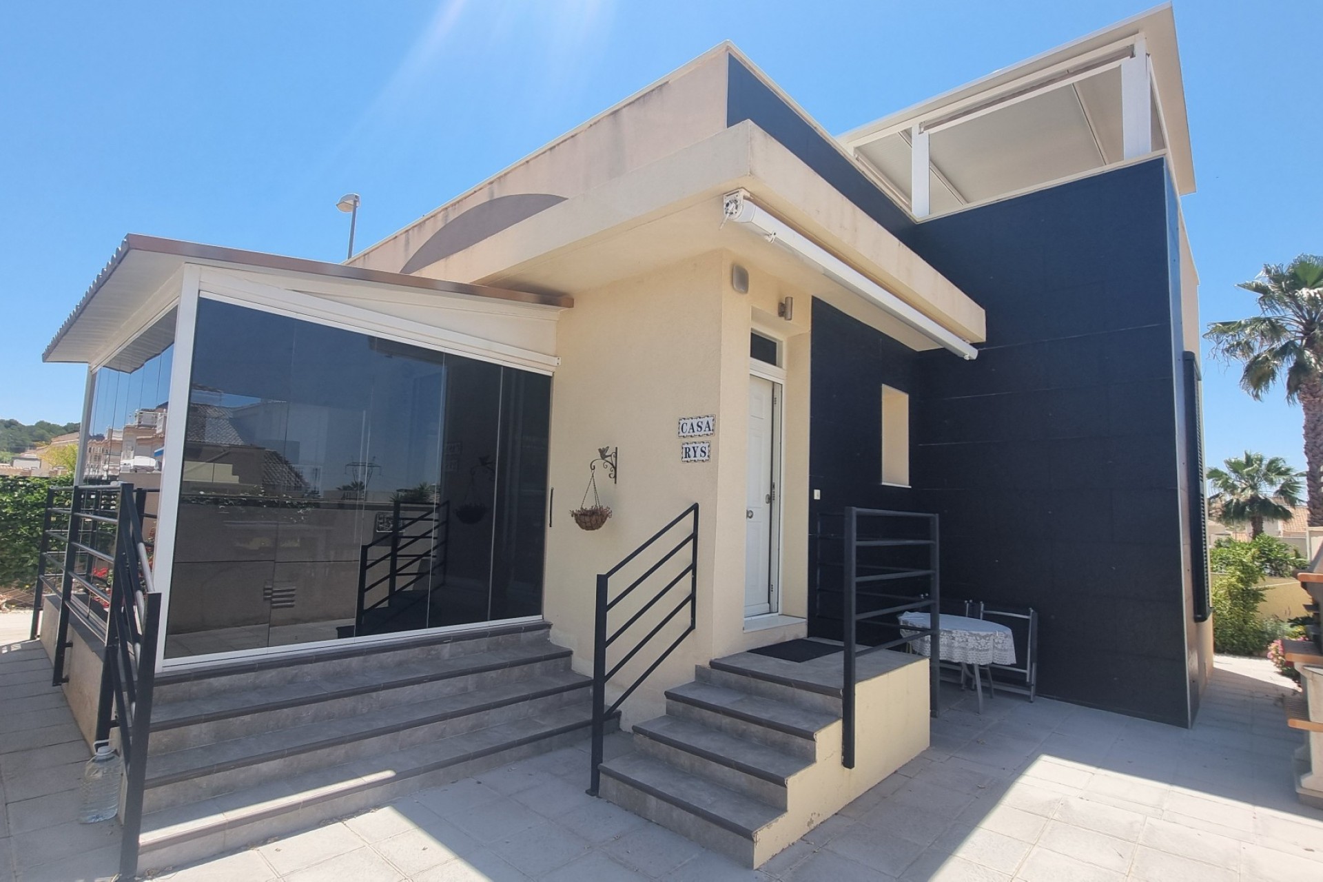 Resale - Villa -
Ciudad Quesada